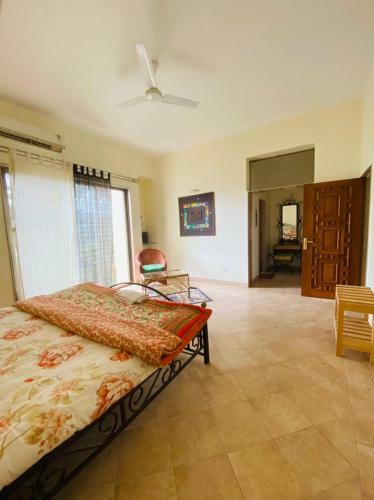 God's Abode : Entire Villa 7500 Sq Ft