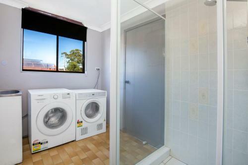 Sirius Retreat - Pet Friendly - 3 Mins Walk To St George Basin
