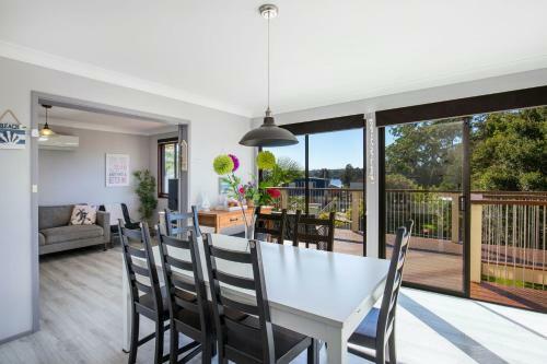 Sirius Retreat - Pet Friendly - 3 Mins Walk To St George Basin