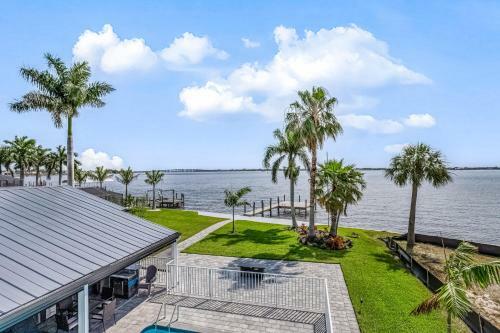 Waterfront Cape Coast Retreat