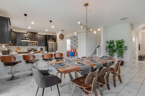 8940titanium Villa