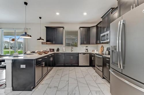 8940titanium Villa