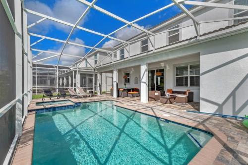 8940titanium Villa