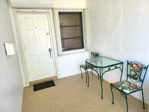 Adorable Private Apartment Free Parking Close To Beach