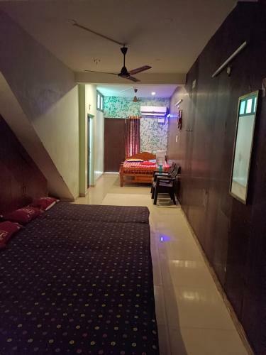Hostal Mg Residency