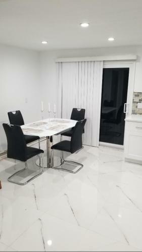 New Modern Style Home*near Downtown*near Beach