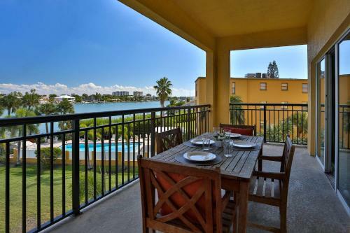 207 - Palms Of Treasure Island Resort