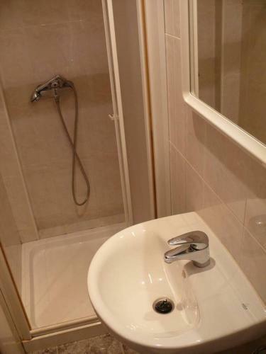 Hostal Rodes