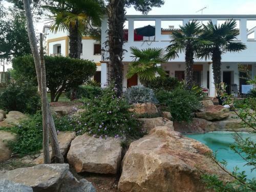 Apartamentos La Zarzas