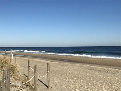 Golden Sands 1107