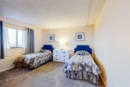 Golden Sands 1107