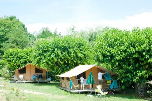 Camping Les Routes De Provence