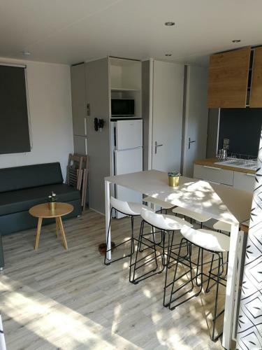 Camping Les Routes De Provence