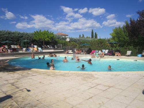 Camping Les Routes De Provence