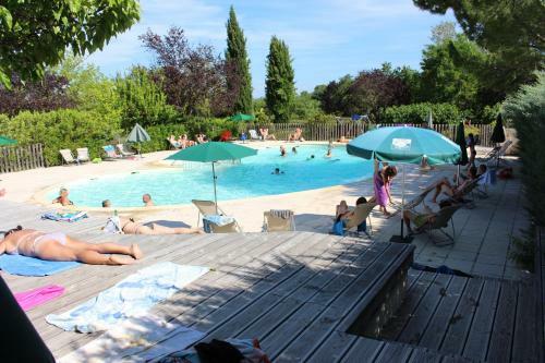Camping Les Routes De Provence