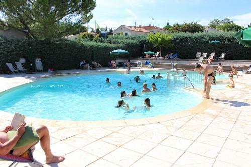 Camping Les Routes De Provence