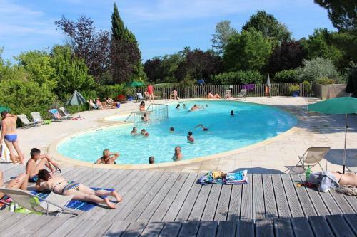 Camping Les Routes De Provence