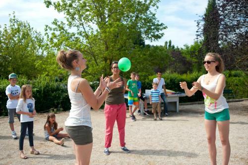 Camping Les Routes De Provence