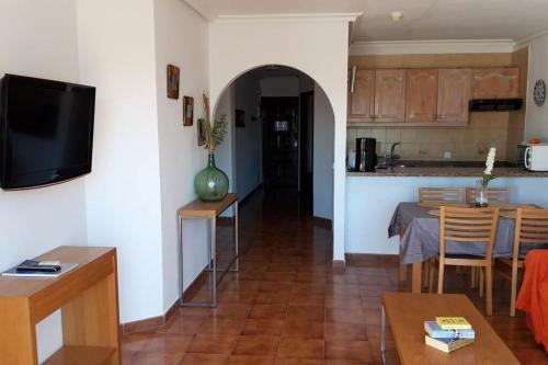 Apartment With Pool And Gardens Near The Coast
