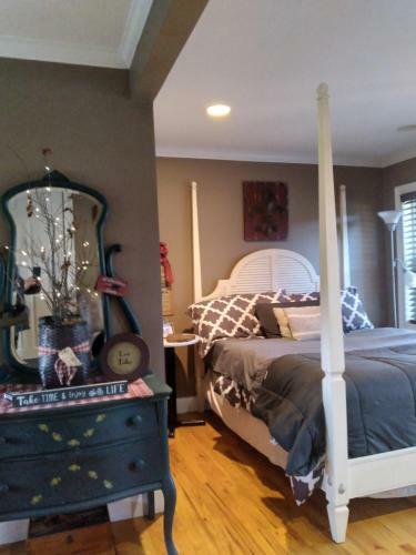 Hostal Private Pet Friendly Suite With Exclusive Hot Tub