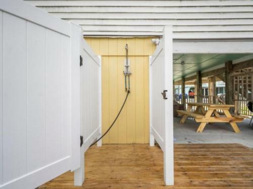 Beach Cabin Cottage