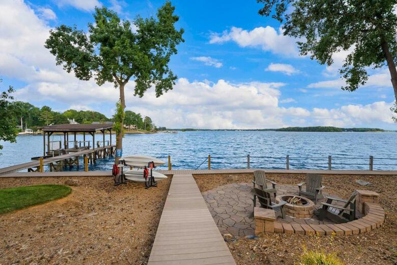 Lake Norman Getaway By Stay Lake Norman