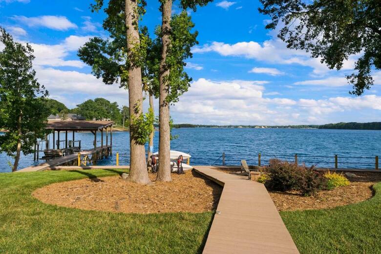 Lake Norman Getaway By Stay Lake Norman