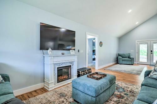 Waynesville Smart Cabin 2 Decks And Mtn Views!