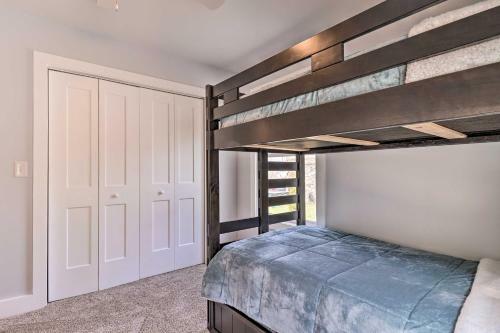 Waynesville Smart Cabin 2 Decks And Mtn Views!