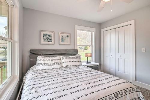 Waynesville Smart Cabin 2 Decks And Mtn Views!