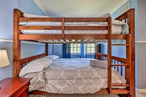 Waterfront Poconos Getaway Game Room And Deck!