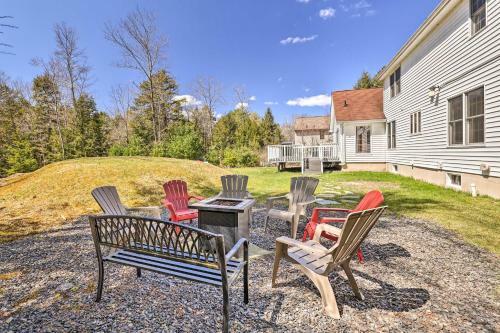 Waterfront Poconos Getaway Game Room And Deck!