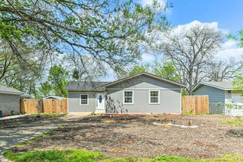 Chic Arlington Home Less Than 2 Mi To Cowboys Stadium