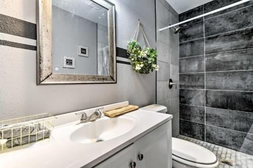 Chic Arlington Home Less Than 2 Mi To Cowboys Stadium