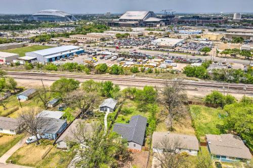 Chic Arlington Home Less Than 2 Mi To Cowboys Stadium