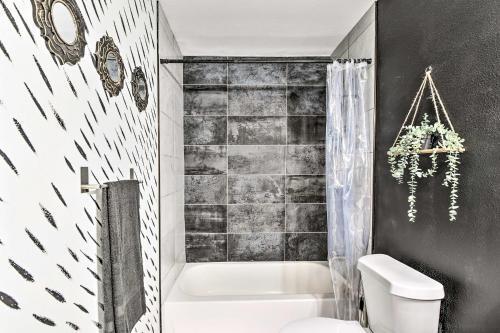 Chic Arlington Home Less Than 2 Mi To Cowboys Stadium