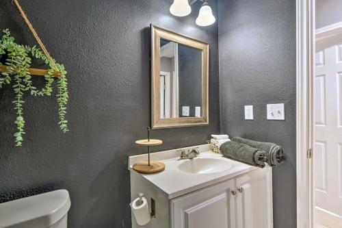 Chic Arlington Home Less Than 2 Mi To Cowboys Stadium