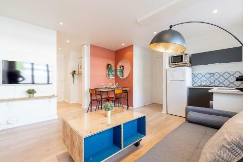 Marcq En Baroeul - Beautiful And Bright Apartment!