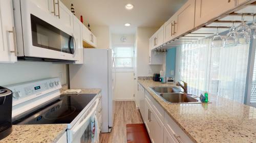 Apartamento Ah-a100 First Floor Condo, Newly Remodeled, Overlooks Shared Pool