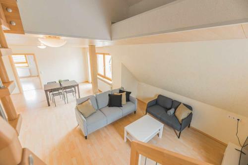 Plain And Cozy Apartment Nearby T�bingen