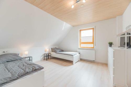 Plain And Cozy Apartment Nearby T�bingen