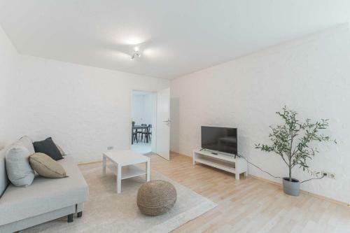 Plain And Cozy Apartment Nearby T�bingen