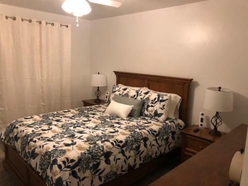 Row-end 3 Bedroom Townhome