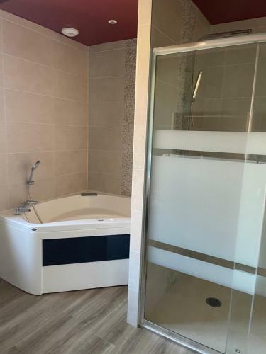 Maison Chaleureuse Avec Po�le � Granul�s