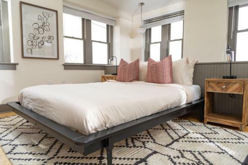 Newly Renovated Loft Apartment Near Downtown
