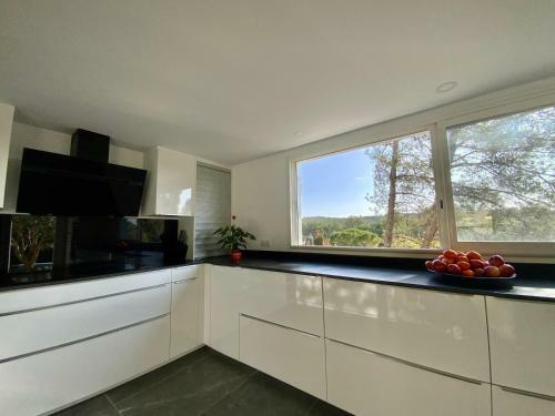 Villa Groomi La Colline - Piscine, Modernit� Et Grands Espaces