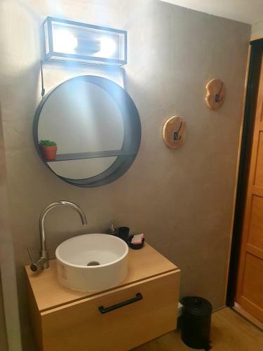 Apartamento Petit Bijou Perch� Au C?ur De S�te