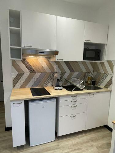 Apartamento Studio - T�l�ph�rique/gare