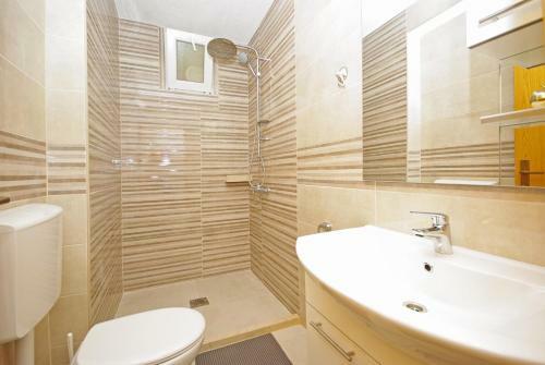 Villa Vila Nova With Private Heating Pool And Jacuzzi