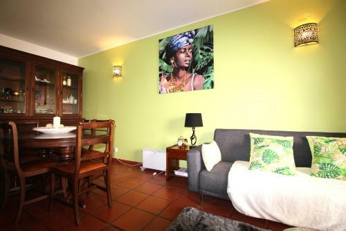 Apt 6 People - Large Private Terrace And Swimming Pool